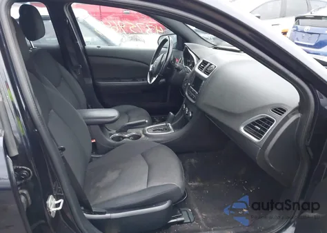 2011 Dodge Avenger Mainstreet z USA, uszkodzony, nr VIN 1B3BD1FB3BN528215